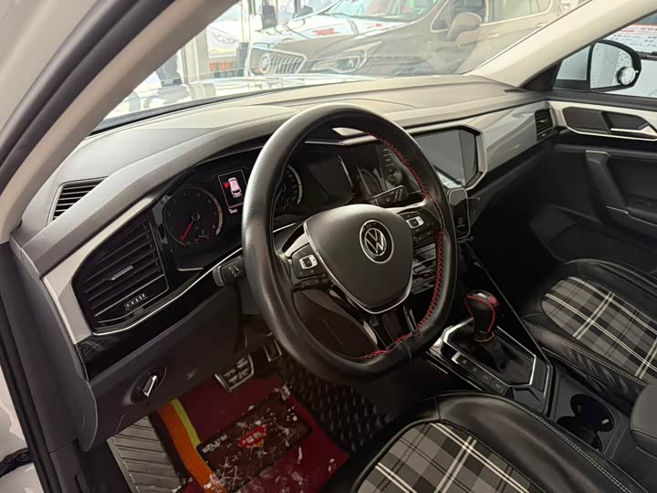 Фото 8 - Volkswagen Tayron