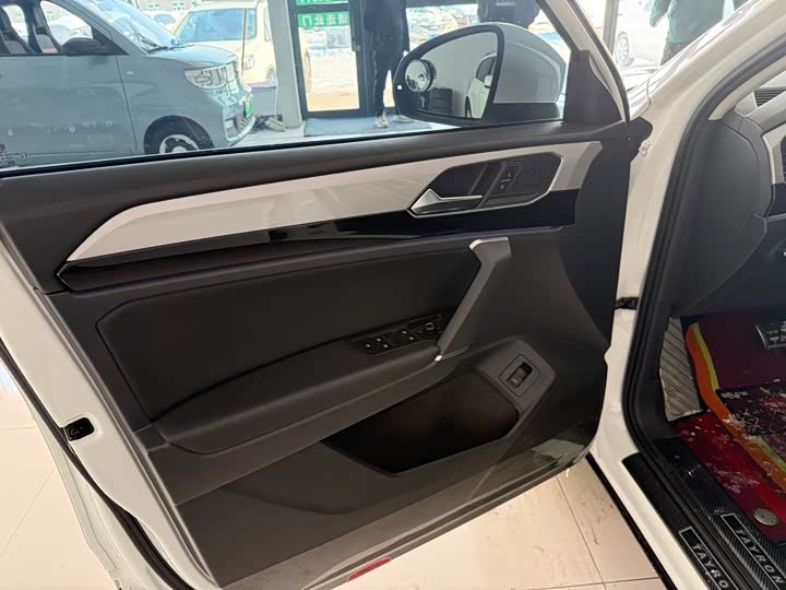 Фото 9 - Volkswagen Tayron