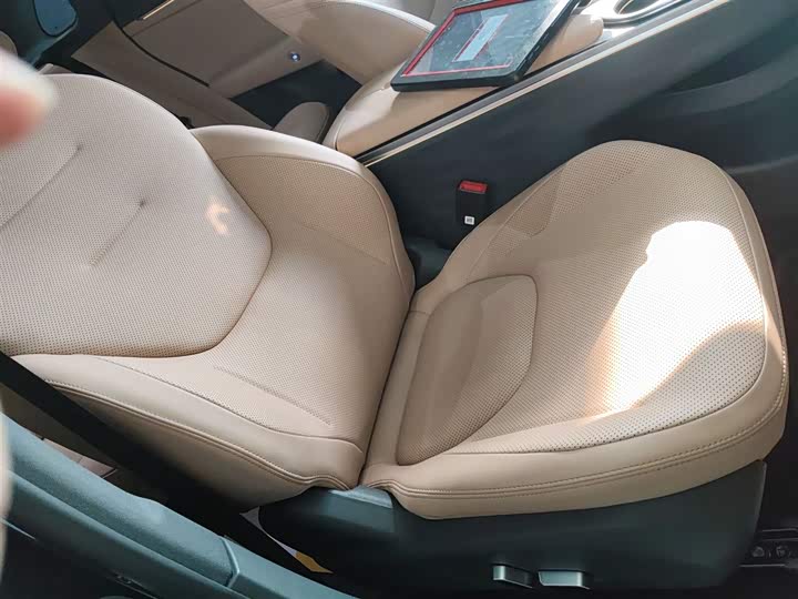 Фото 25 - BAIC Arcfox Alpha T5