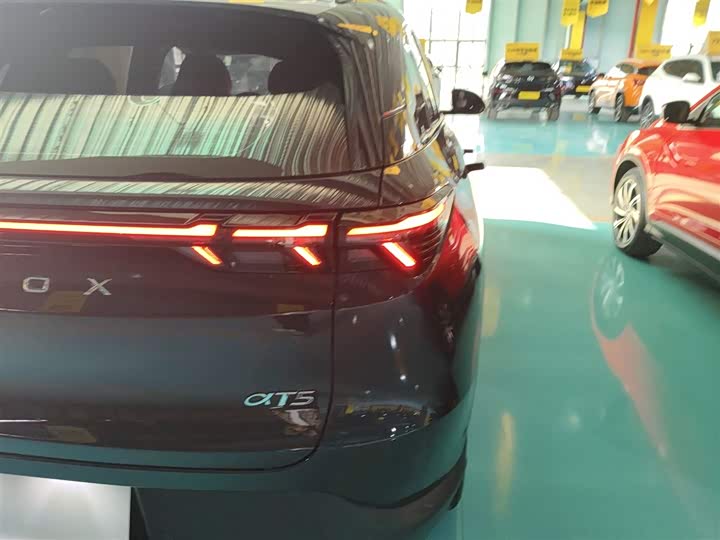 Фото 8 - BAIC Arcfox Alpha T5