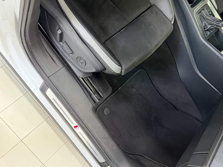 Фото 13 - Audi Q3