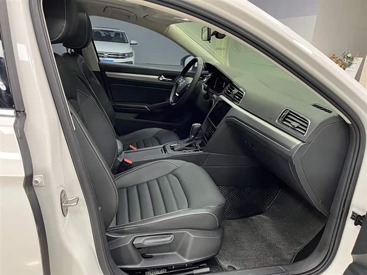 Фото 13 - Volkswagen Lamando L