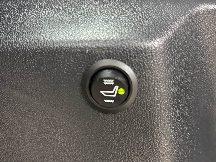 Фото 10 - Volkswagen Tharu