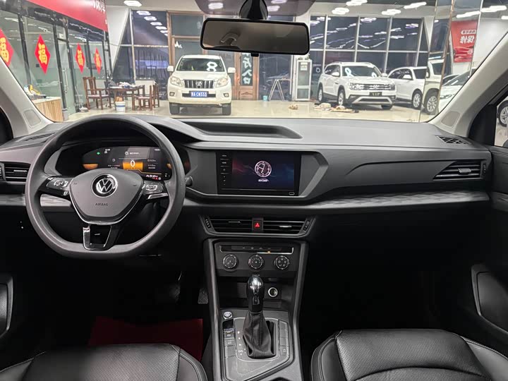 Фото 17 - Volkswagen Tharu