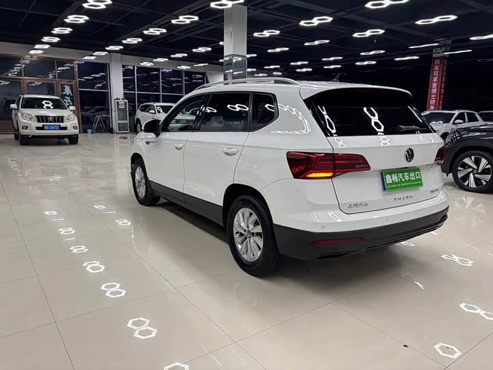 Фото 7 - Volkswagen Tharu