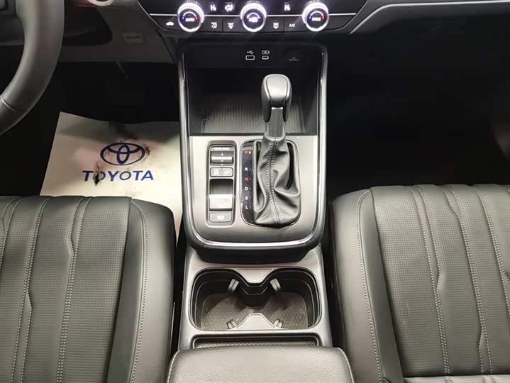 Фото 16 - Honda Breeze