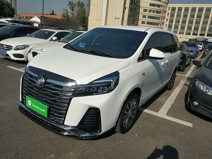 Фото 2 - Buick GL8 ES