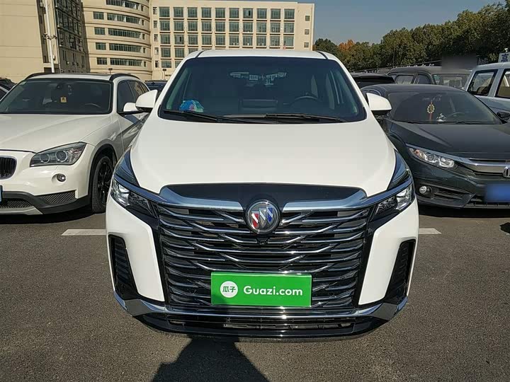 Фото 3 - Buick GL8 ES