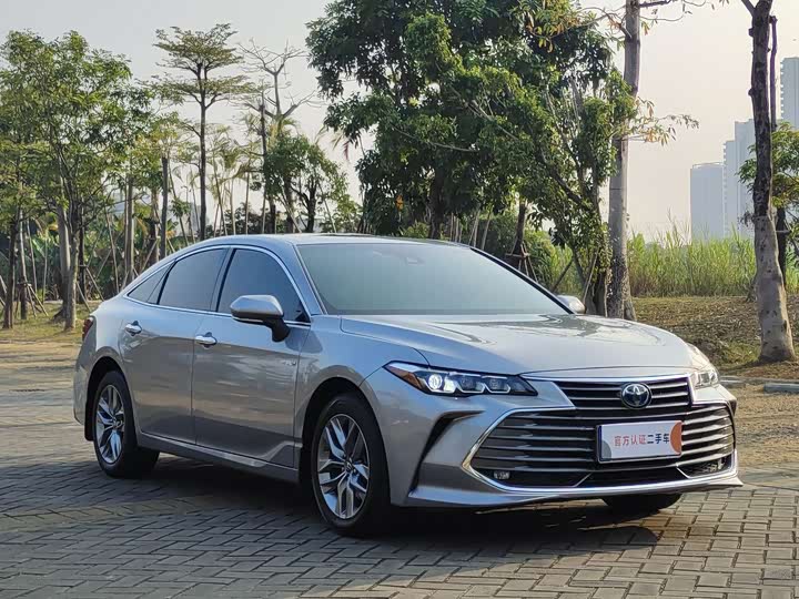 Фото 3 - Toyota Avalon