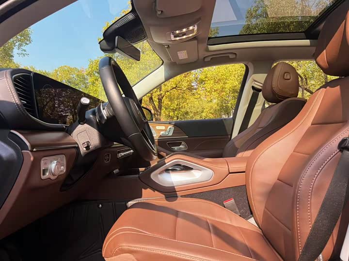 Фото 11 - Mercedes-Benz GLE-Class