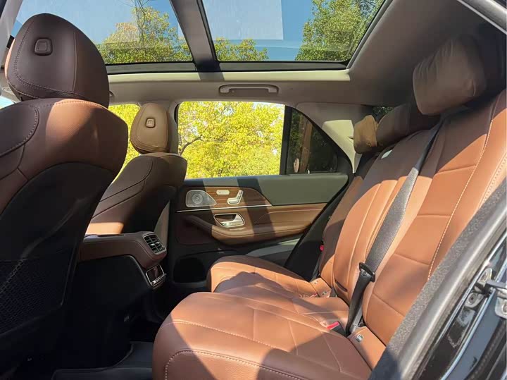 Фото 12 - Mercedes-Benz GLE-Class