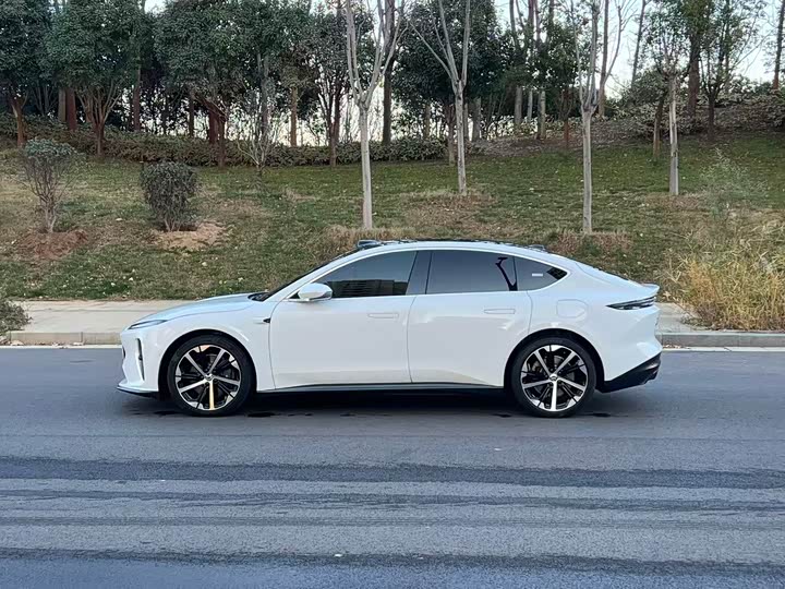 Фото 7 - Nio ET5