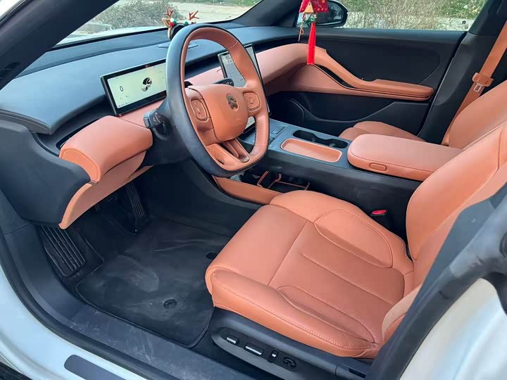 Фото 8 - Nio ET5