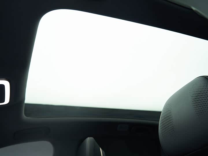 Фото 15 - Zeekr 7X