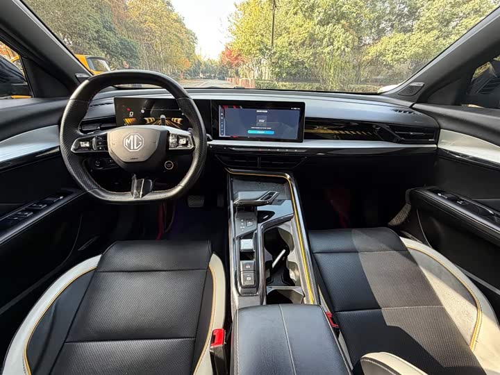 Фото 10 - MG Motor 5 Scorpio