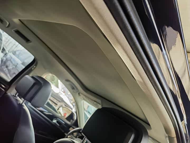 Фото 10 - Volkswagen Passat