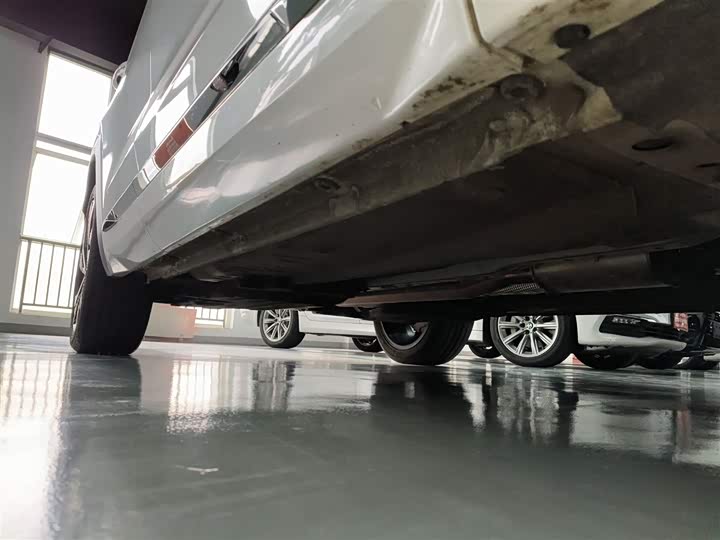 Фото 21 - Geely Monjaro