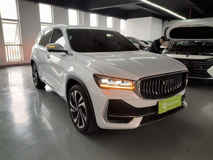 Фото 4 - Geely Monjaro