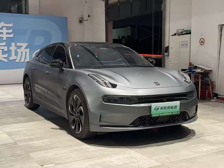 Фото 3 - Zeekr 001