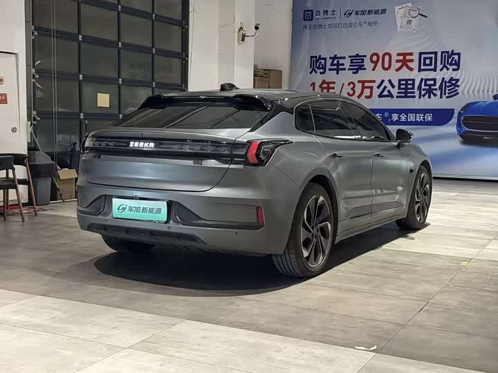 Фото 7 - Zeekr 001