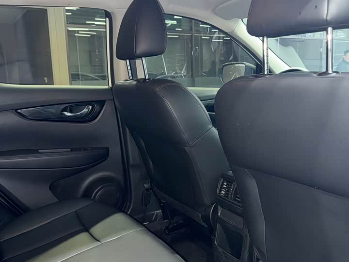 Фото 11 - Nissan Qashqai