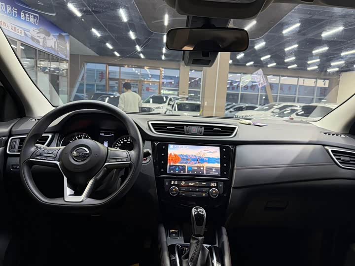 Фото 8 - Nissan Qashqai