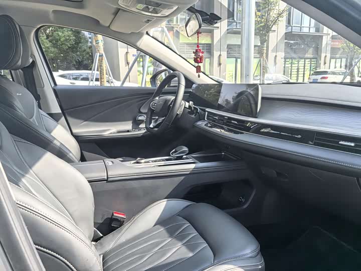 Фото 4 - Chery Arrizo 8