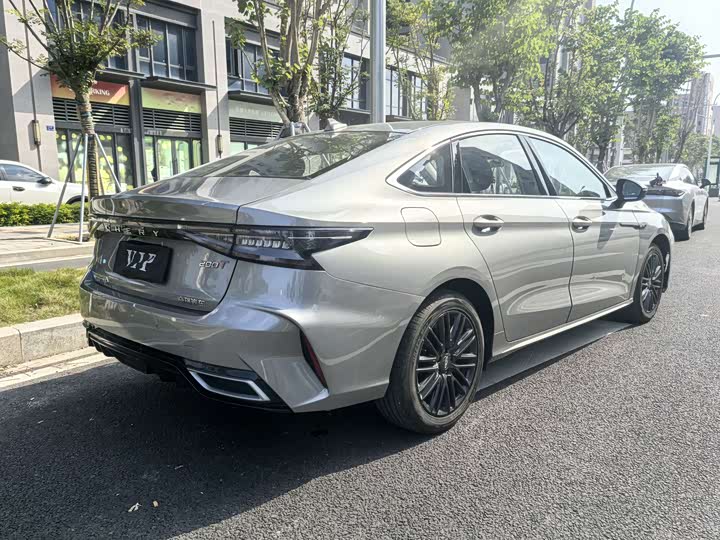 Фото 9 - Chery Arrizo 8