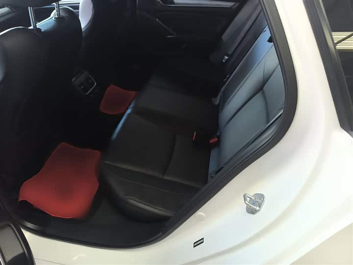 Фото 17 - Honda Accord