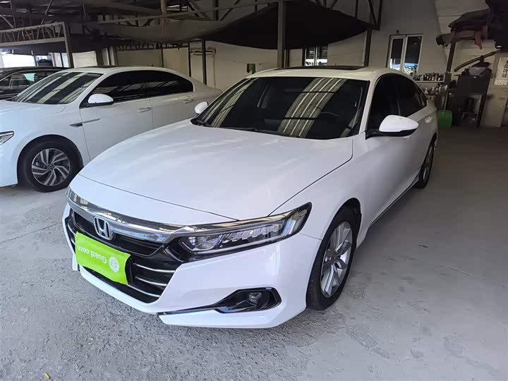 Фото 2 - Honda Accord