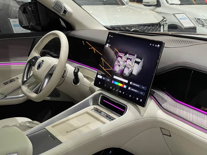 Фото 15 - Denza N9