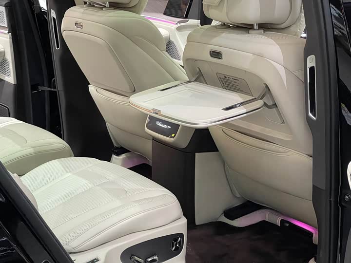 Фото 16 - Denza N9