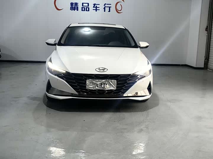 Фото 2 - Hyundai Elantra N line
