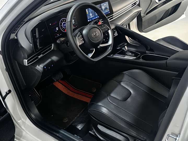 Фото 6 - Hyundai Elantra N line