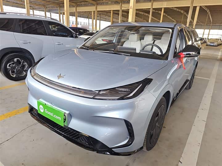 Фото 1 - BAIC Arcfox T1