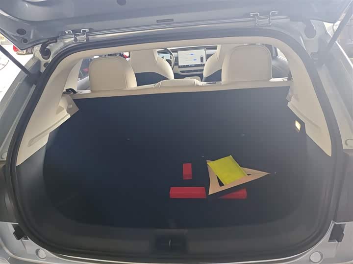 Фото 18 - BAIC Arcfox T1