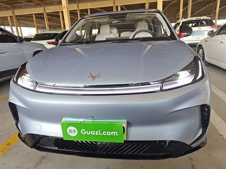 Фото 2 - BAIC Arcfox T1