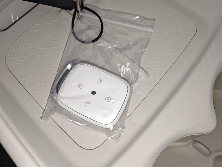 Фото 8 - BAIC Arcfox T1