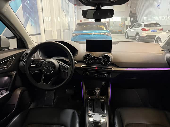 Фото 7 - Audi Q2L e-tron