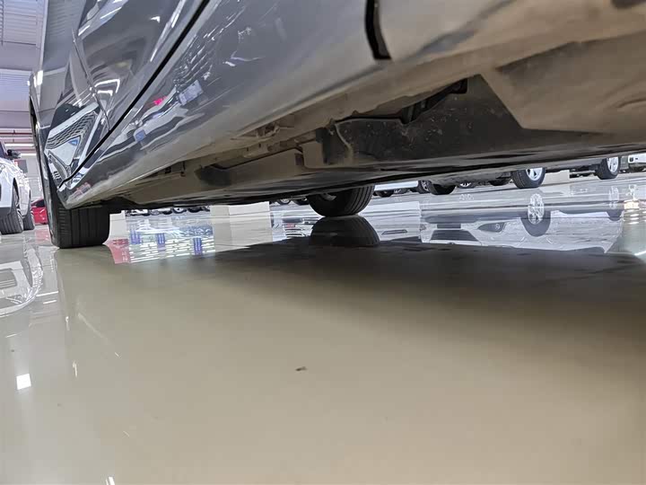 Фото 22 - Toyota Avalon