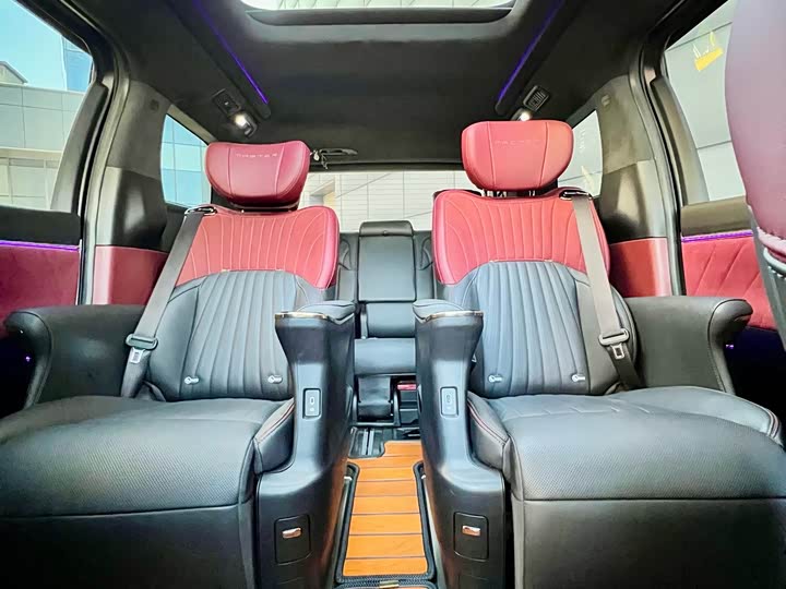 Фото 14 - GAC Trumpchi M8