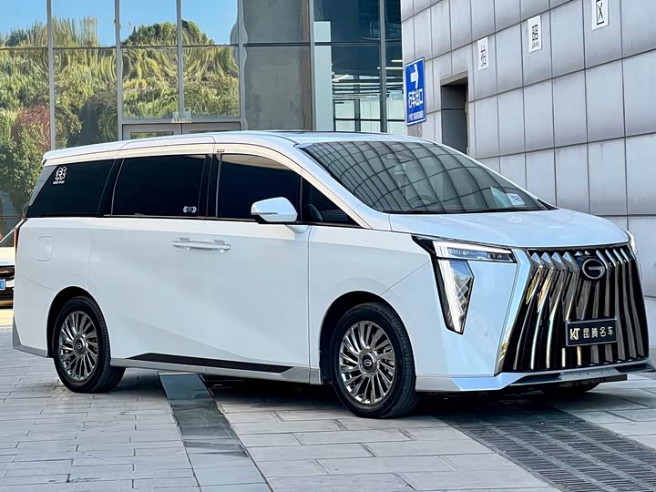 Фото 3 - GAC Trumpchi M8