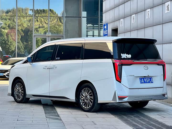 Фото 6 - GAC Trumpchi M8