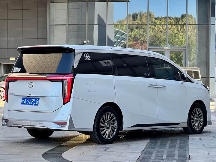 Фото 7 - GAC Trumpchi M8