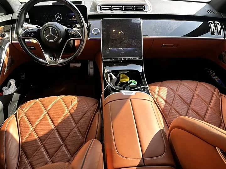 Фото 3 - Mercedes-Benz Maybach S-Class