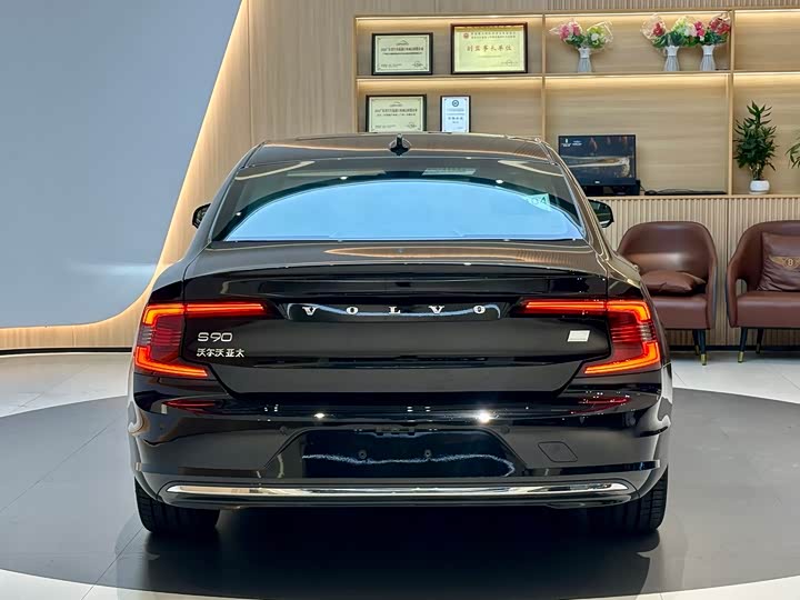 Фото 5 - Volvo S90 Hybrid