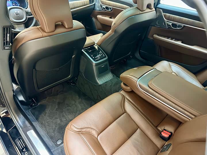 Фото 8 - Volvo S90 Hybrid