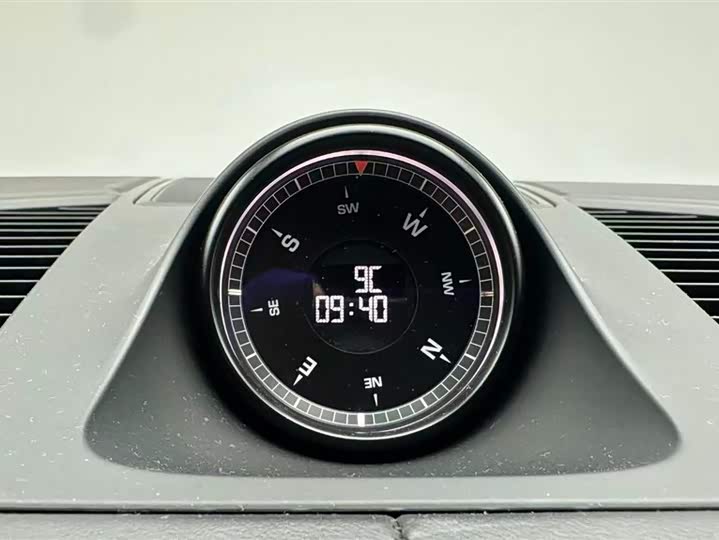 Фото 10 - Porsche Cayenne