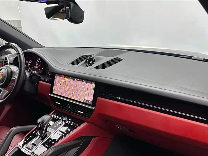 Фото 12 - Porsche Cayenne