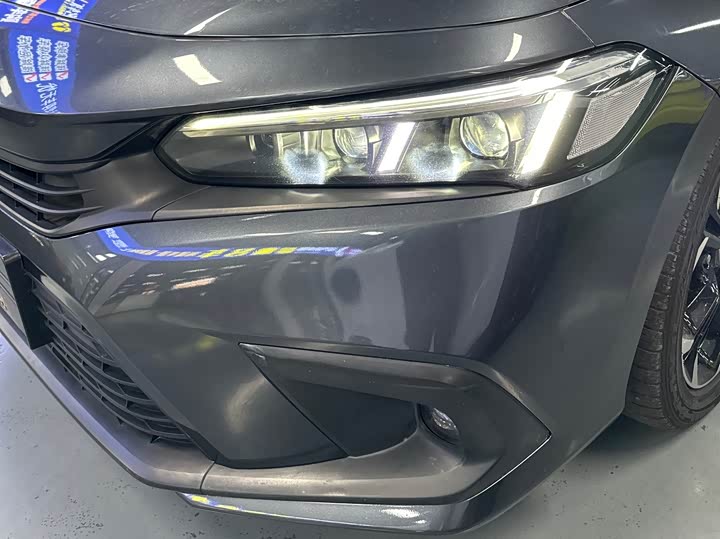 Фото 10 - Honda Civic